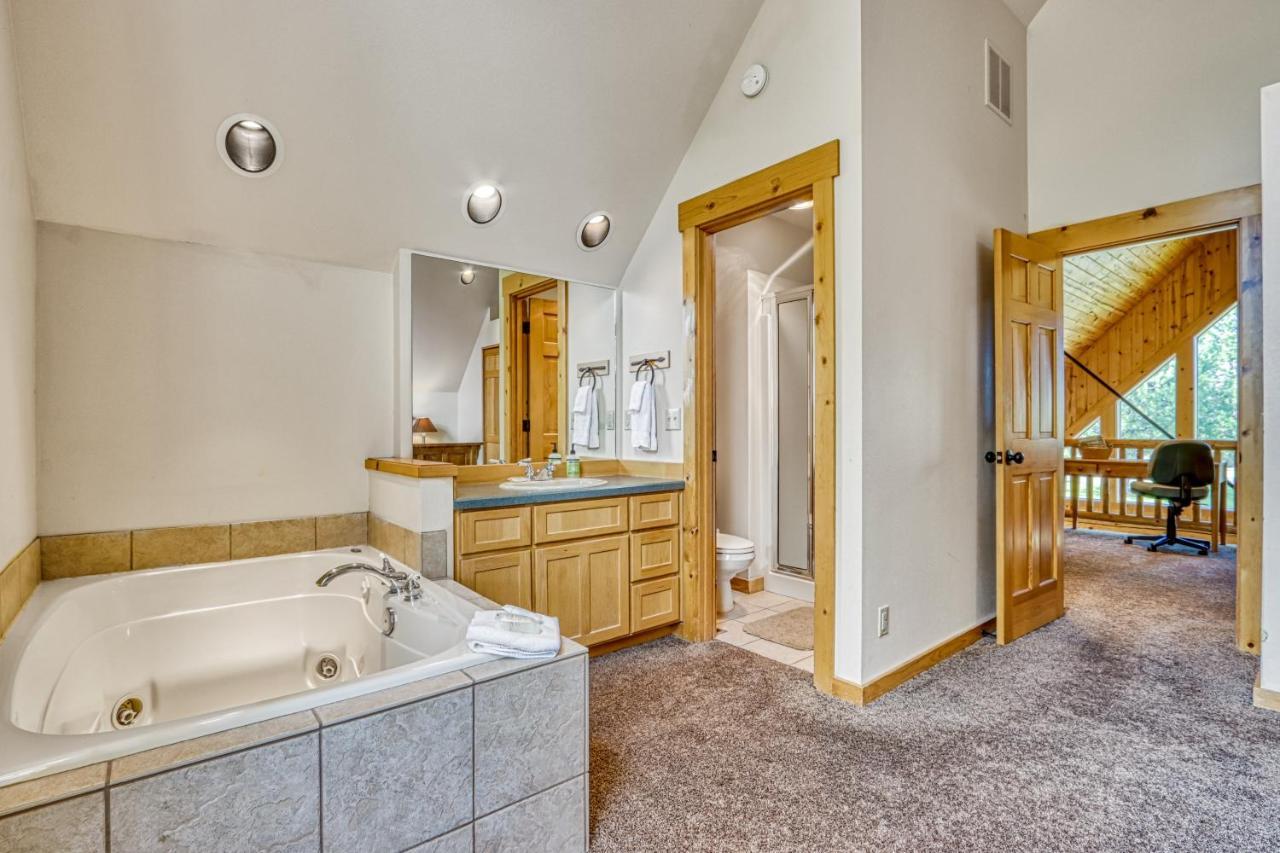 Eagle Crest Resort Cabin Редмонд Екстер'єр фото
